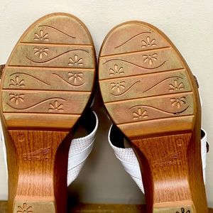 Dansko White Size 10